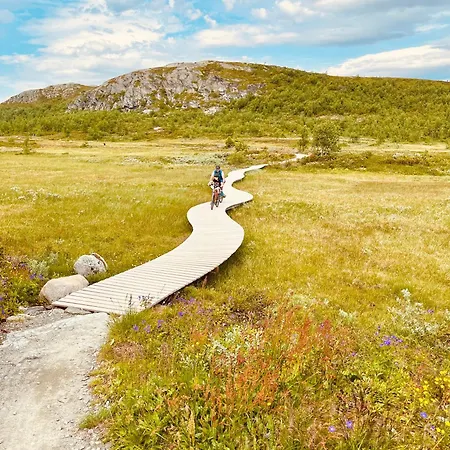 Ved Skistadion- 4 Soverom Og Smorebod