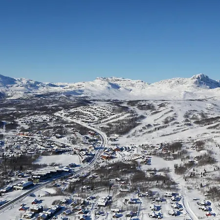 Ved Skistadion- 4 Soverom Og Smorebod *