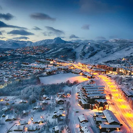 Ved Skistadion- 4 Soverom Og Smorebod 펜션